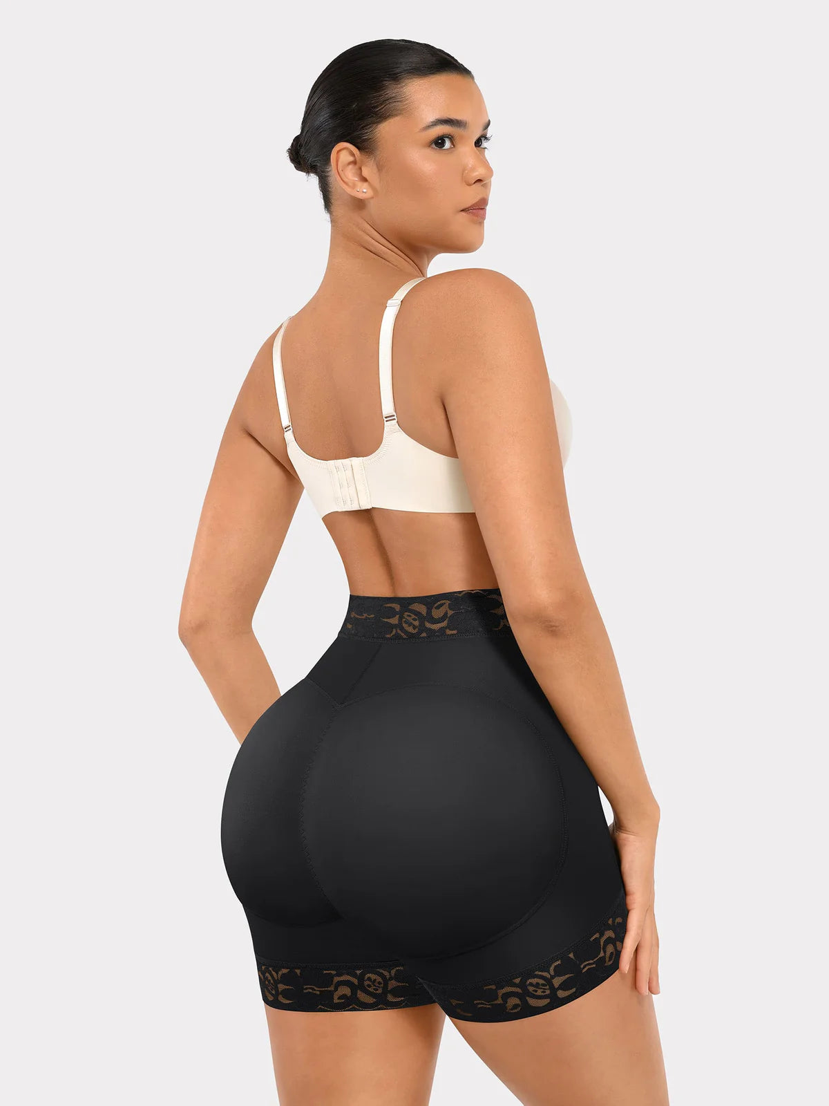 Short Corto LEVANTACOLA LUXURY de realce NATURAL | BodyGlam ® MODEL 2025
